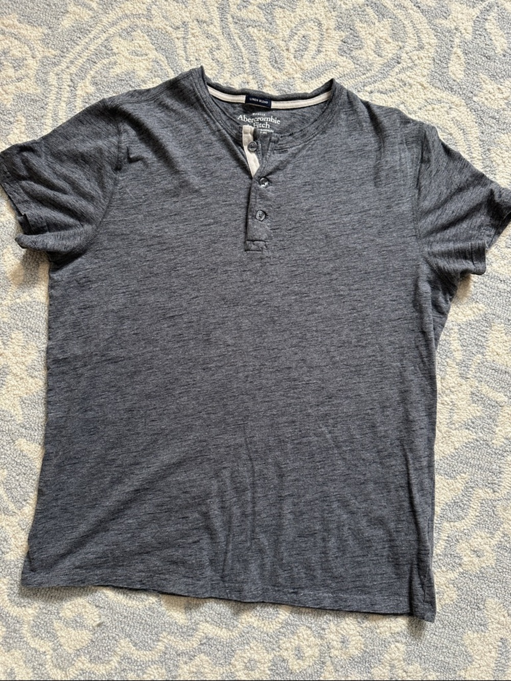 Abercrombie & Fitch Men’s Dark Gray Henley Shirt!